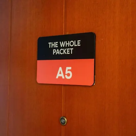 The Whole Packet A5 Center With Parking Apartment