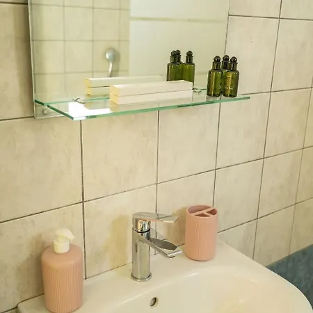 Апартаменты The Whole Packet A5 Center With Parking Лариса